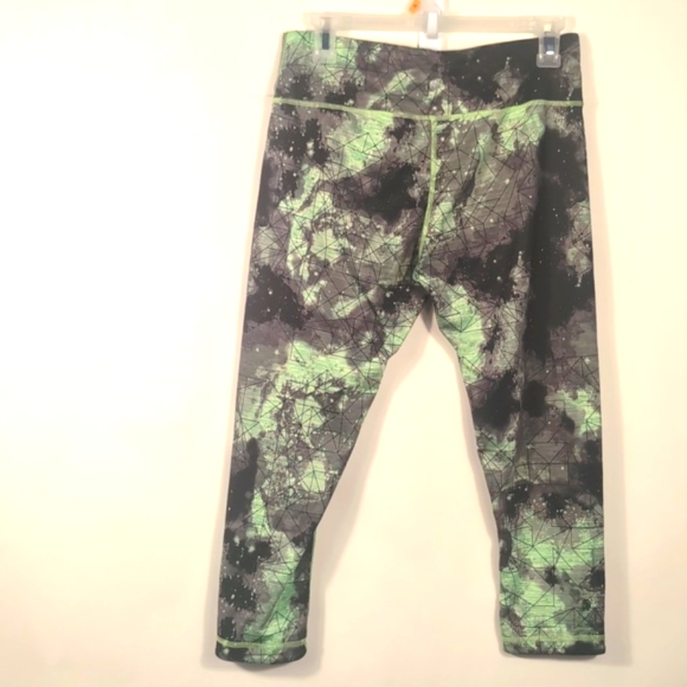 Active Leggings Green and Black Neon Size Medium - Picture 8 of 12